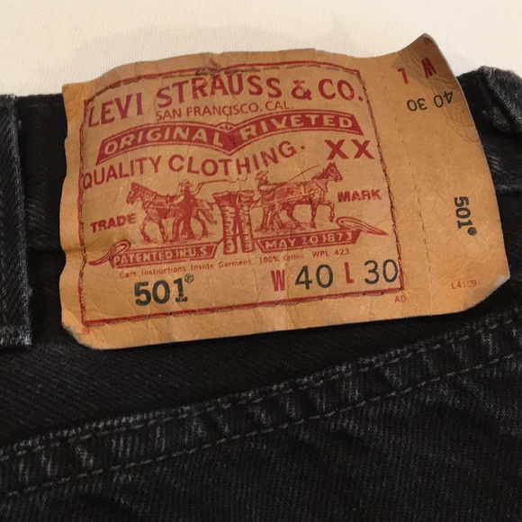 Levi’s 501 straight leg button fly fit jeans - Picture 12 of 13